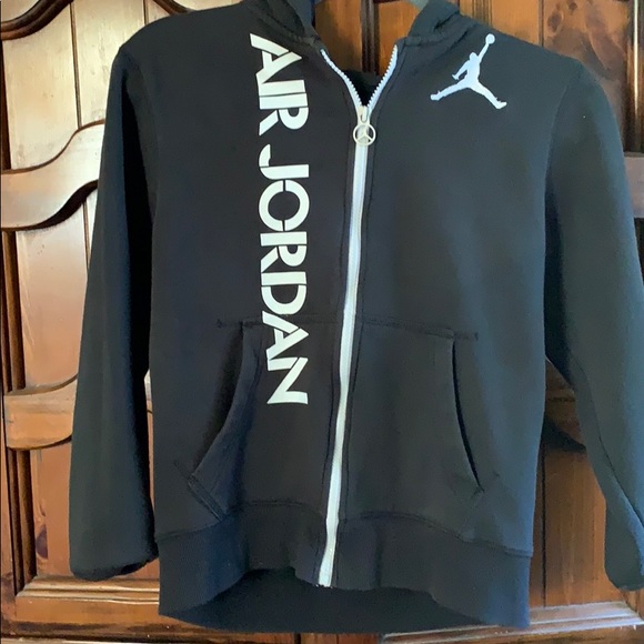 Jordan Other - Air Jordan Boys Zipper Close Hood Jacket
